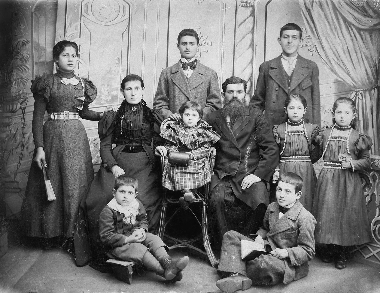 Menashe's Nuclear Family (1899)